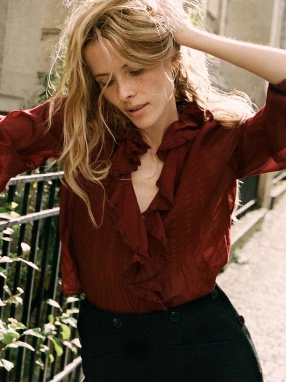 Doen Hardy Blouse Top in Deep Crimson size Medium